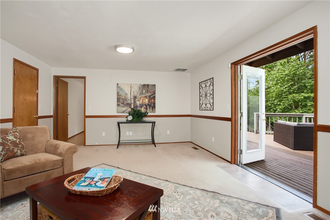13633 183rd Avenue Southeast Renton, WA 98059 - Photo 13 of 25 Gallery Image 13