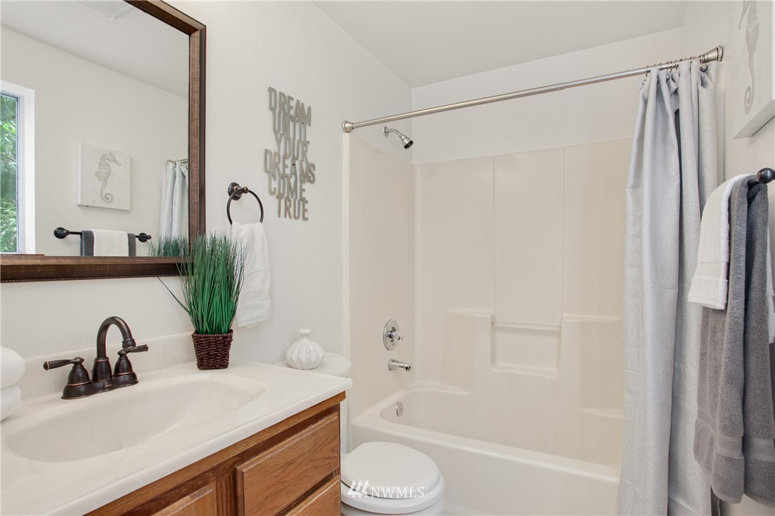 13633 183rd Avenue Southeast Renton, WA 98059 - Photo 16 of 25 Gallery Image 16
