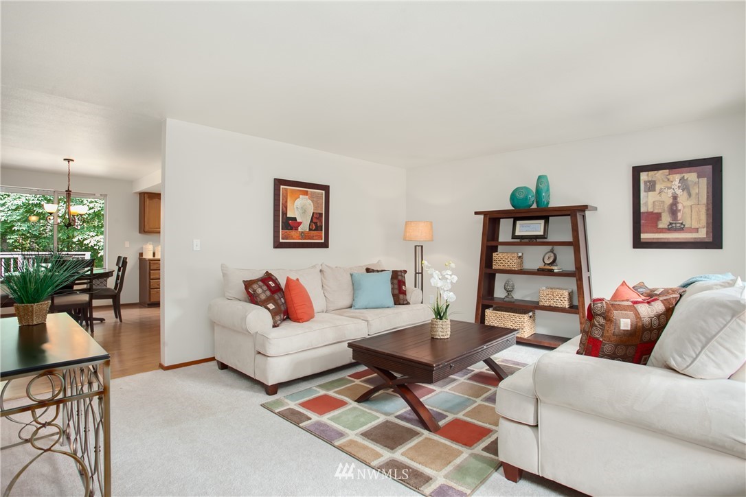 13633 183rd Avenue Southeast Renton, WA 98059 - Photo 5 of 25 Gallery Image 5