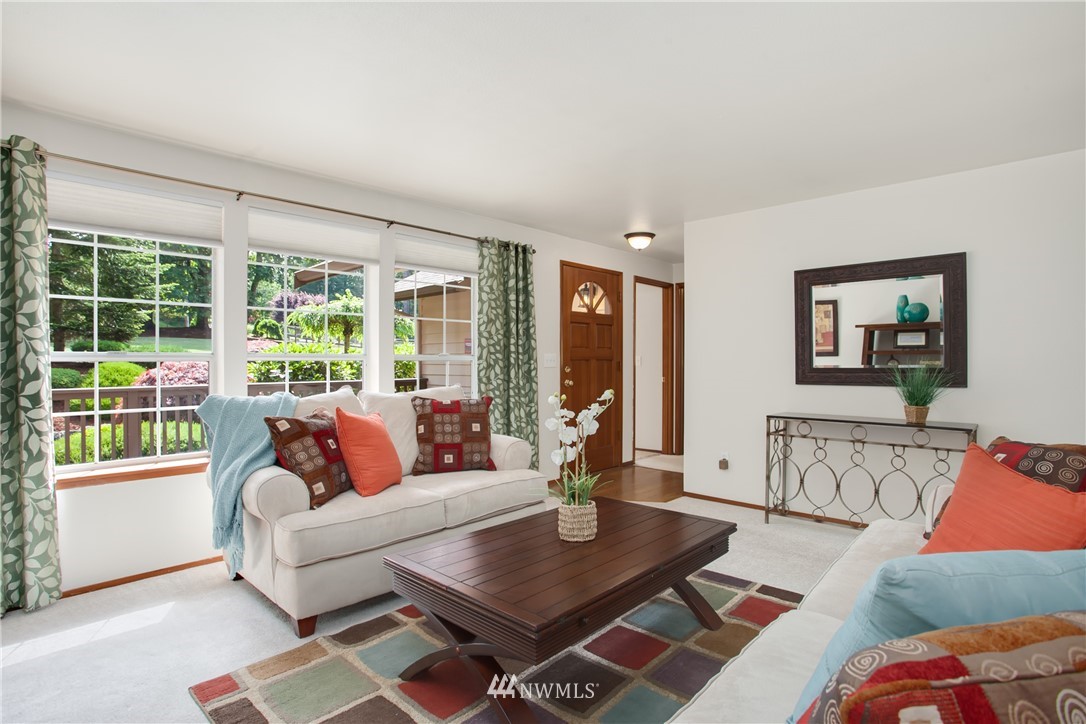 13633 183rd Avenue Southeast Renton, WA 98059 - Photo 7 of 25 Gallery Image 7