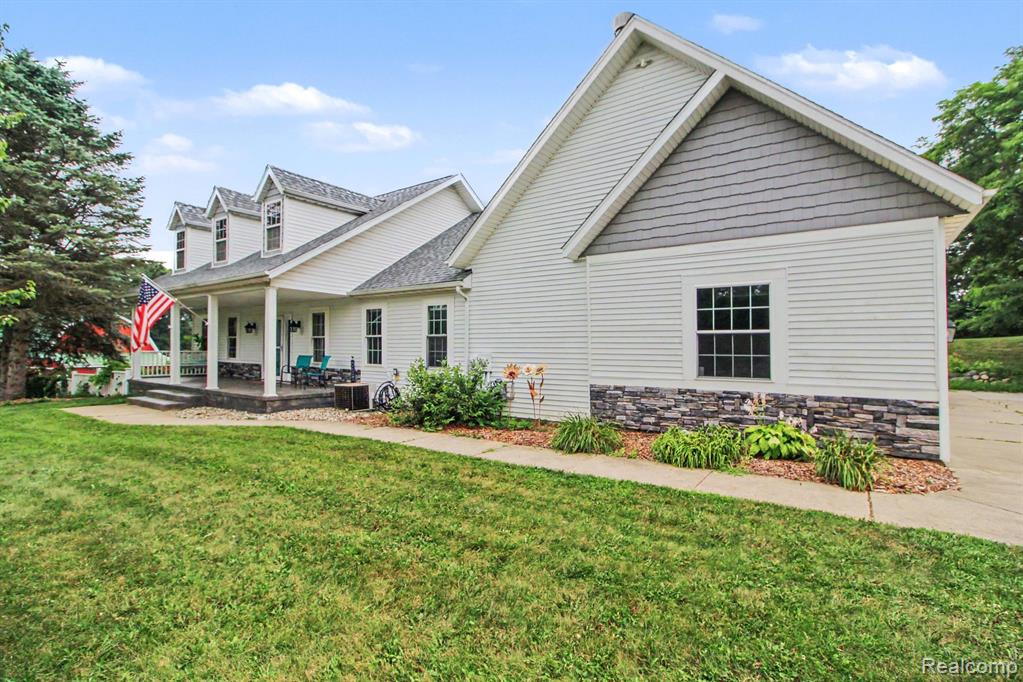 6740 Herbst Road Brighton, MI 48114 - Photo 6 of 63