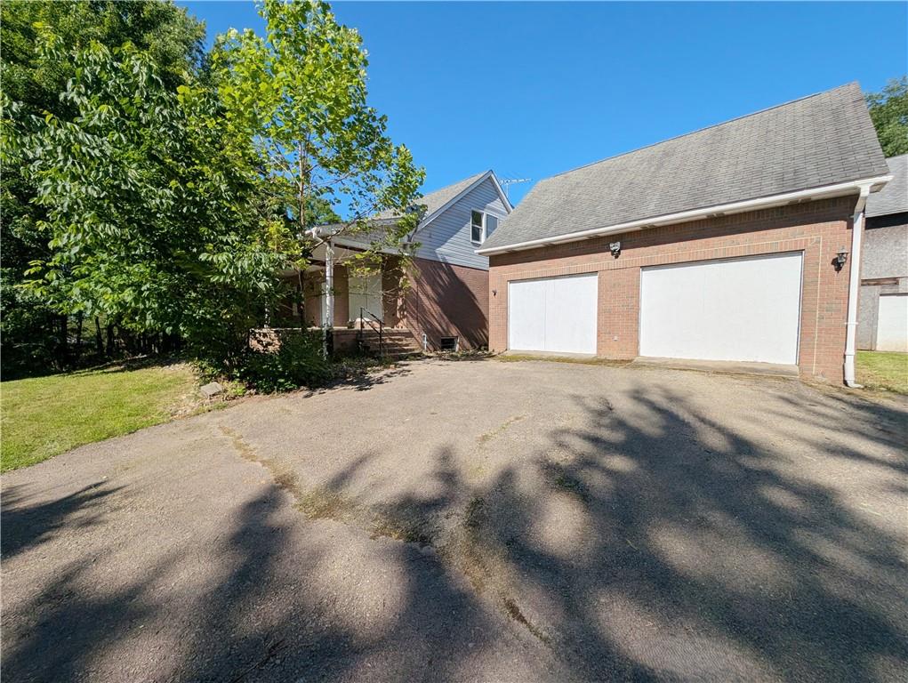 127 Clearview Drive Ruffs Dale, PA 15679 - Photo 4 of 20