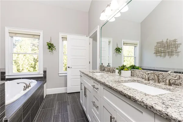 $3,700 | 3130 Chestnut Woods Drive, Atlanta, GA 30340