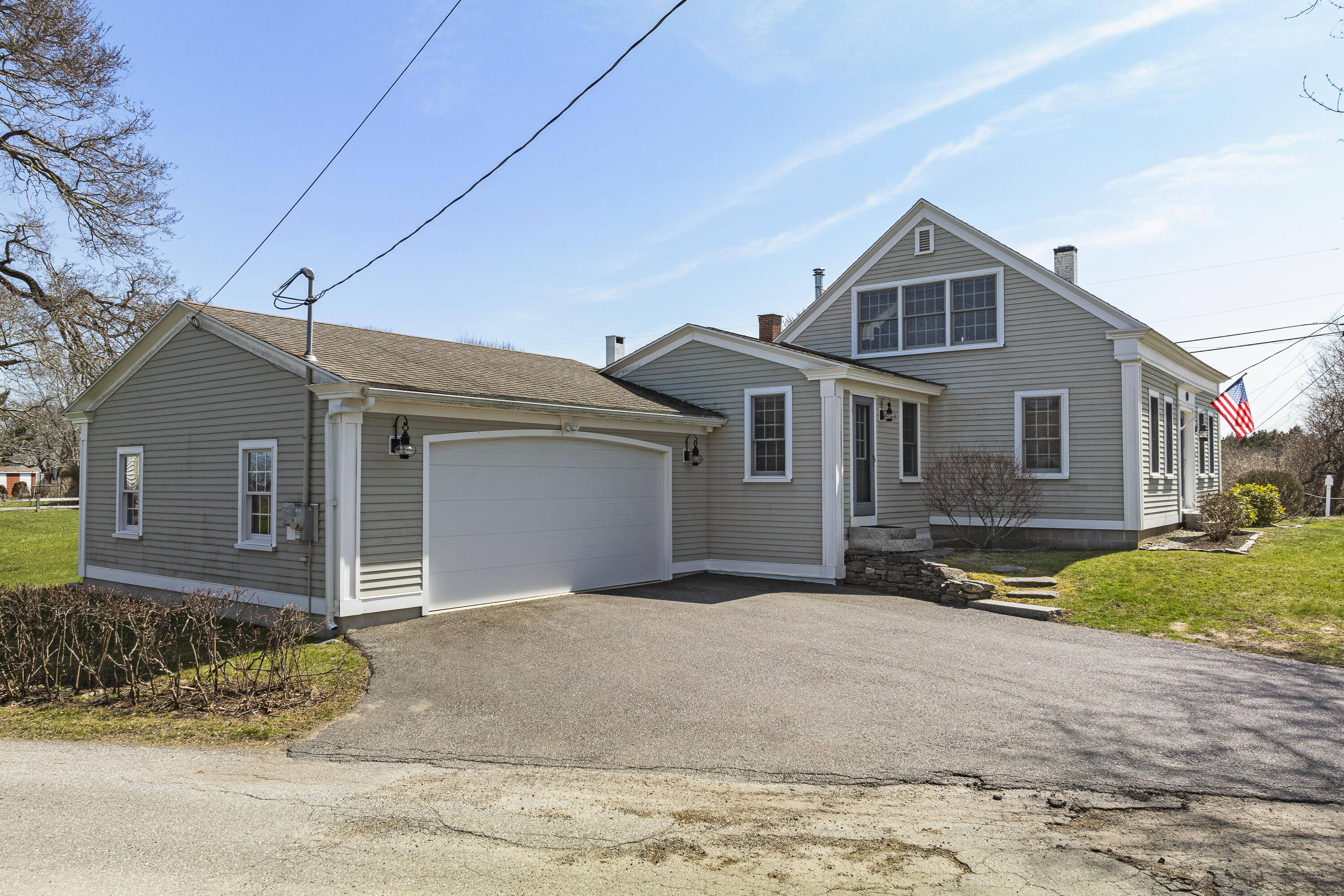 6 Barker Point Road Bailey Island, ME 04003 - Photo 10 of 59 Attached 2 car garage