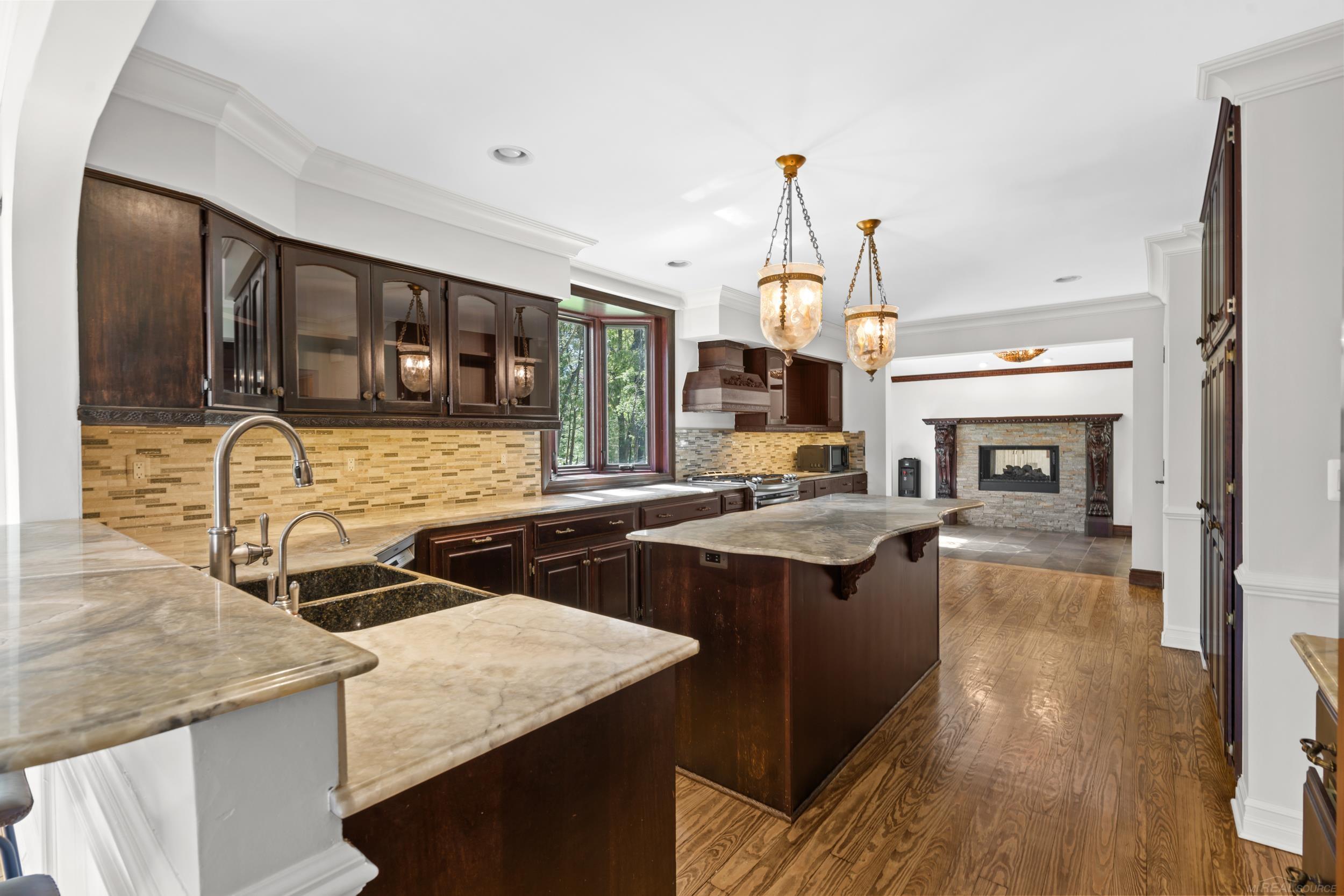 1071 Nakomis Road Lake Orion, MI 48362 - Photo 15 of 71