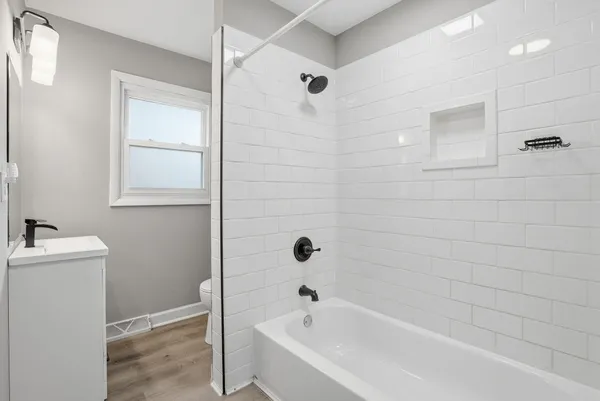 $1,700 | 5035 Roosevelt Place, Gary, IN 46408