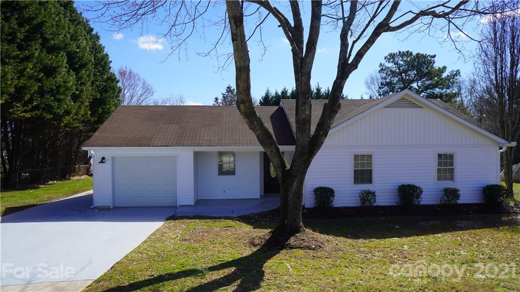 4521 Regal Oaks Road Gastonia, NC 28056 - Photo 1 of 17