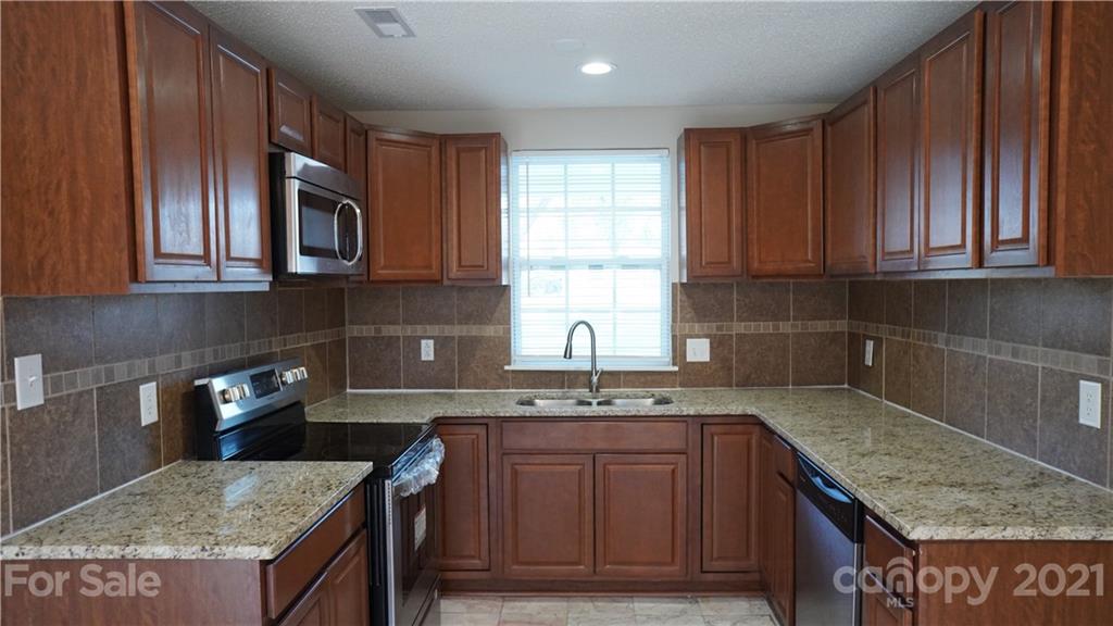 4521 Regal Oaks Road Gastonia, NC 28056 - Photo 6 of 17