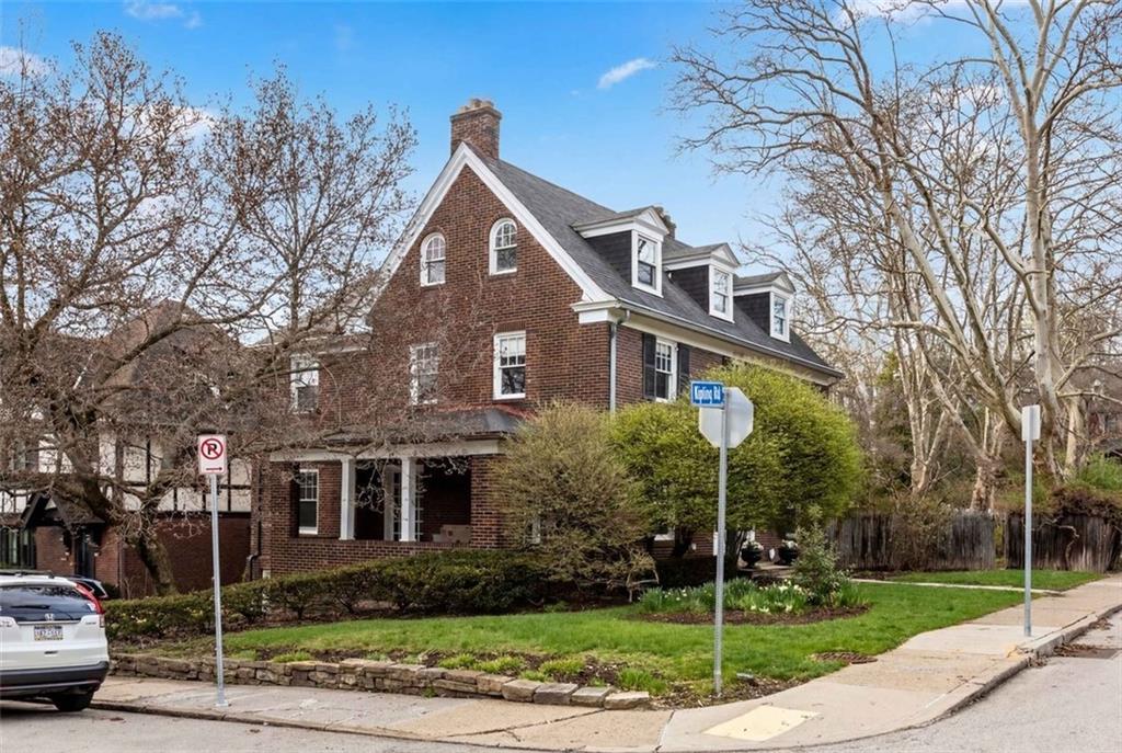 5474 Kipling Road Pittsburgh, PA 15217 - Photo 4 of 50