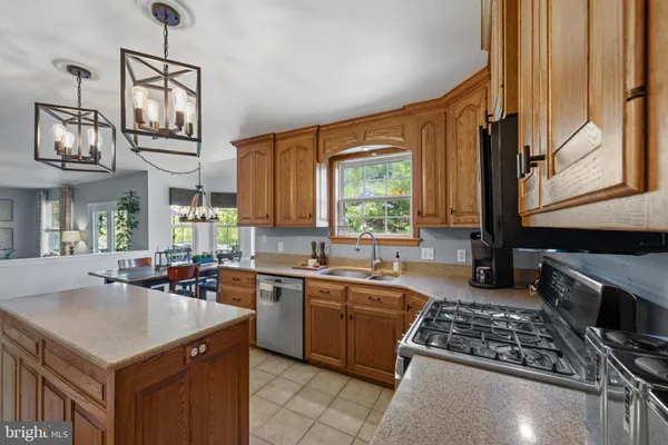 $575,000 | 25 Cypress Point Court, Westminster, MD 21158