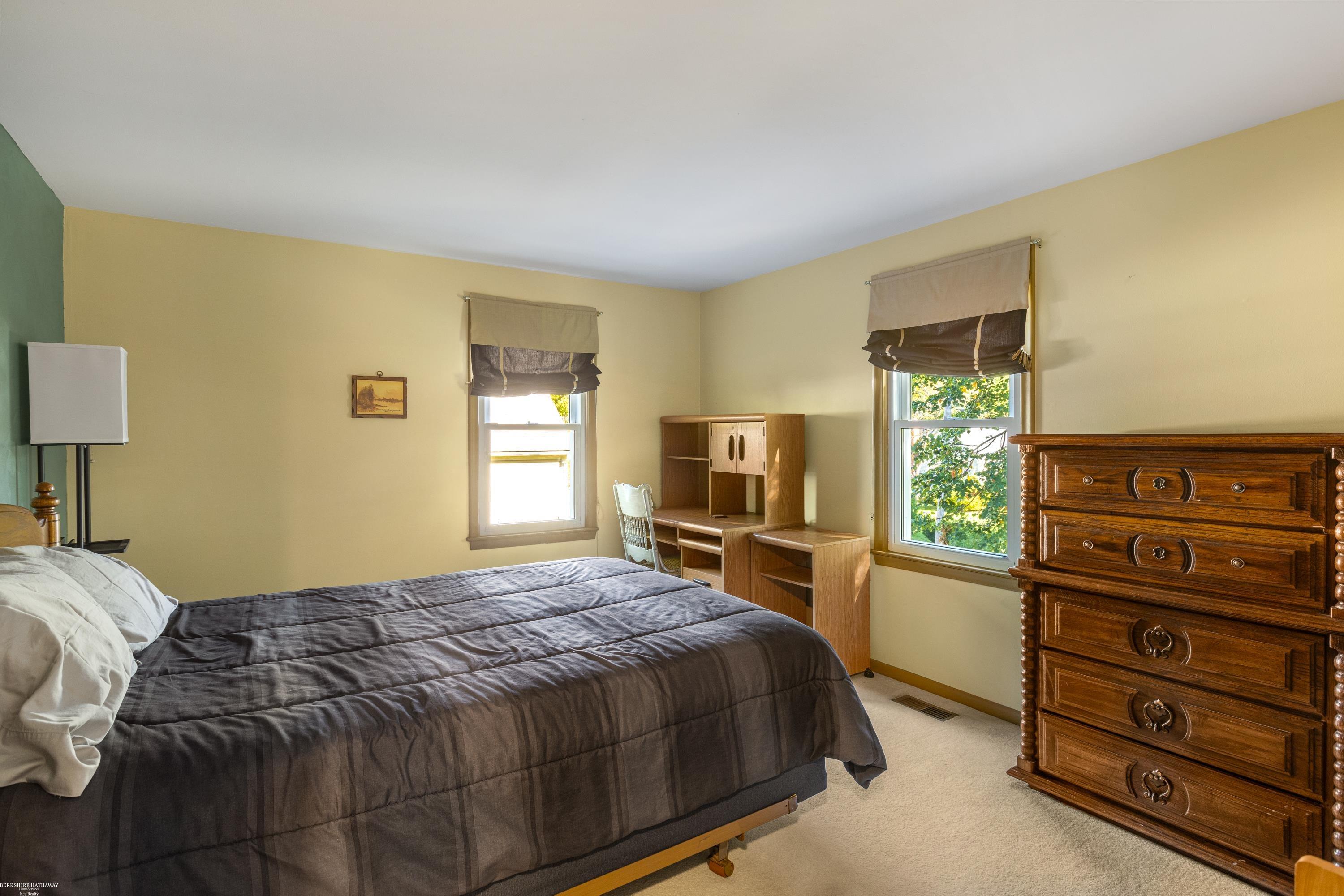 681 Lake Forest Road Rochester Hills, MI 48309 - Photo 26 of 41