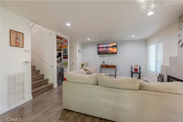 $449,950 | 12411 Osborne, Unit 66, Pacoima, CA 91331