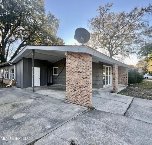 $168,900 | 2304 Tucker Avenue, Pascagoula, MS 39567