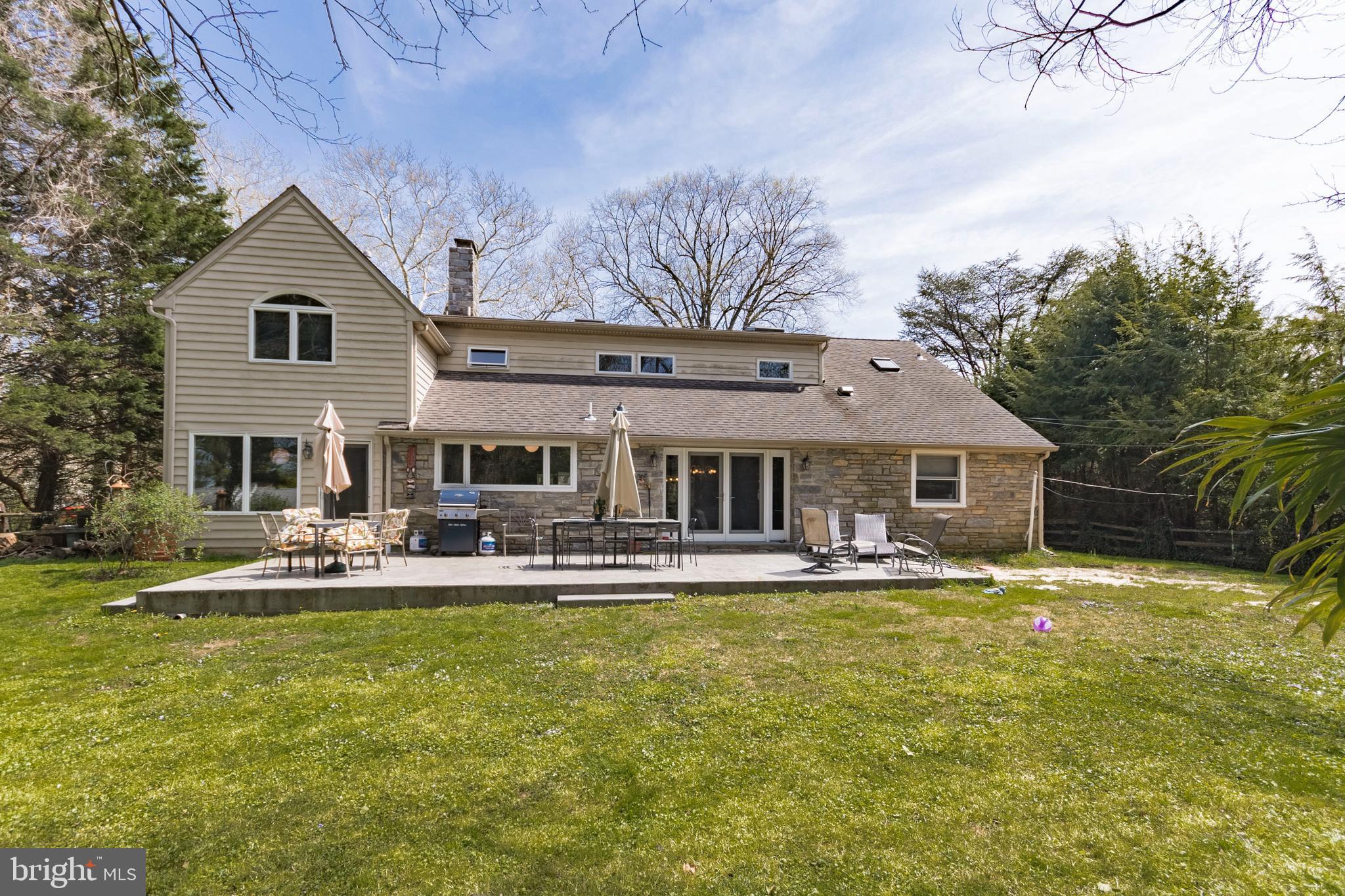 1019 Bent Road Media, PA 19063 - Photo 3 of 35