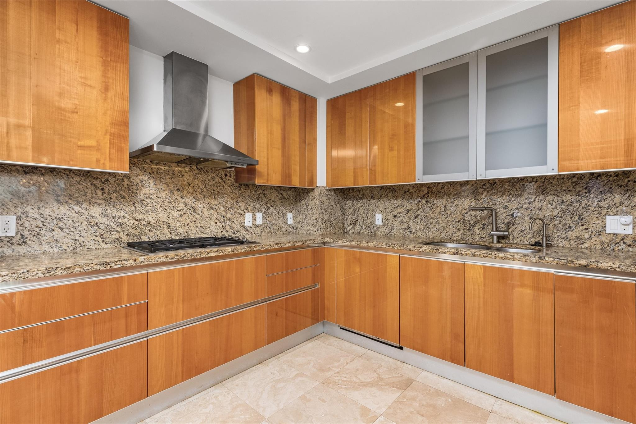 45 Hendricks Isle, Unit 403 Fort Lauderdale, FL 33301 - Photo 15 of 53 Photo 15