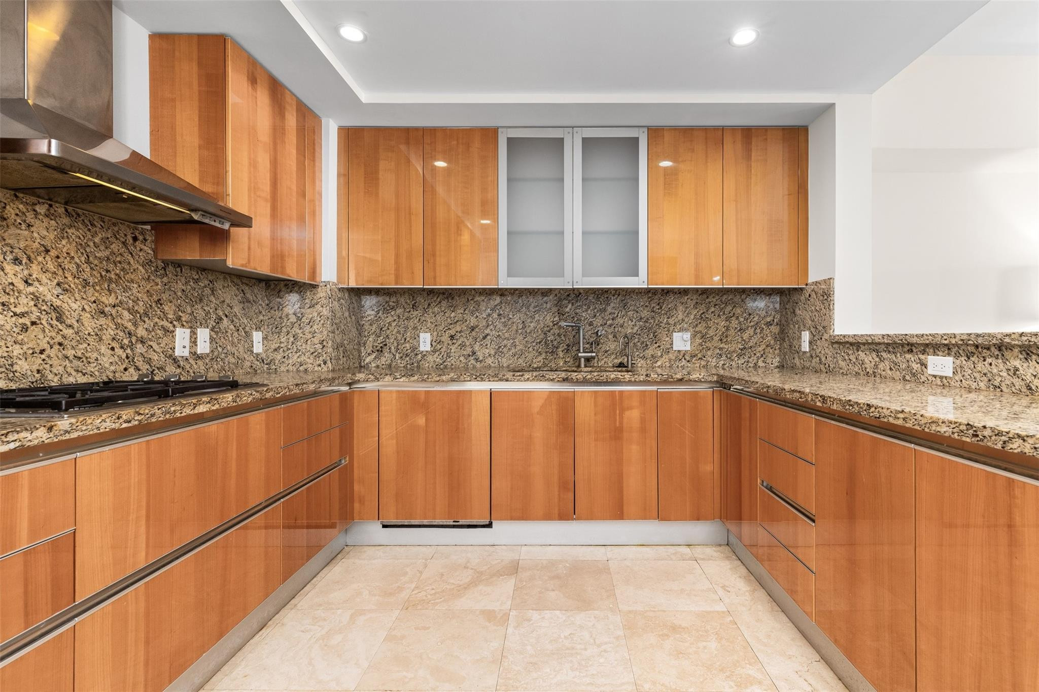 45 Hendricks Isle, Unit 403 Fort Lauderdale, FL 33301 - Photo 16 of 53 Photo 16