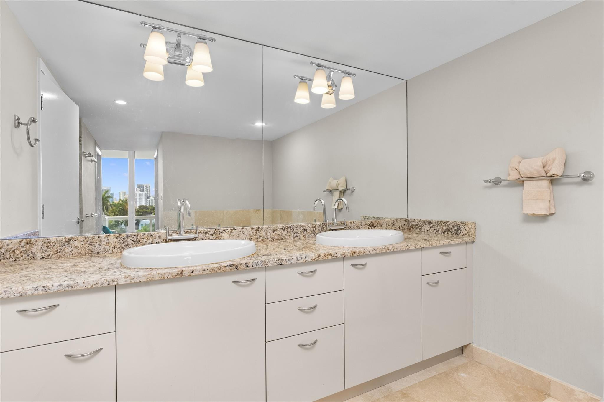 45 Hendricks Isle, Unit 403 Fort Lauderdale, FL 33301 - Photo 24 of 53 Photo 24