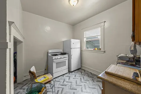 $1,200,000 | 1736 23rd Avenue, Oakland, CA 94606