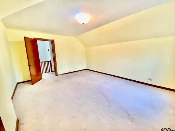 $129,000 | 102 North Gordon Drive, Crockett, TX 75835