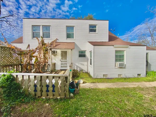 $129,000 | 102 North Gordon Drive, Crockett, TX 75835