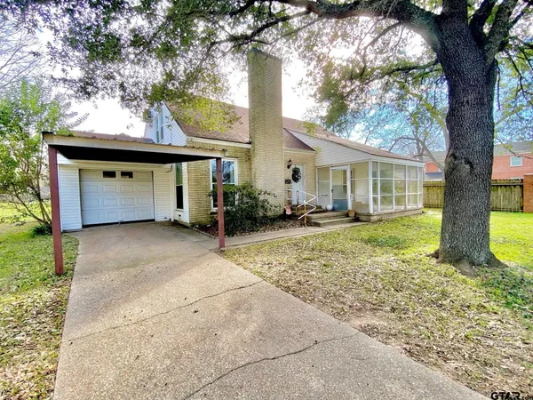 $129,000 | 102 North Gordon Drive, Crockett, TX 75835