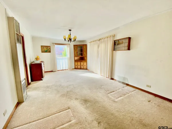 $129,000 | 102 North Gordon Drive, Crockett, TX 75835