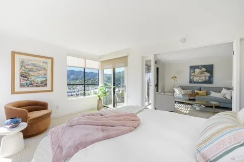 $775,000 | 731 Vía Casitas, Greenbrae, CA 94904