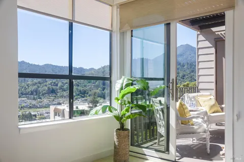 $775,000 | 731 Vía Casitas, Greenbrae, CA 94904