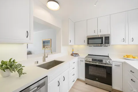 $775,000 | 731 Vía Casitas, Greenbrae, CA 94904