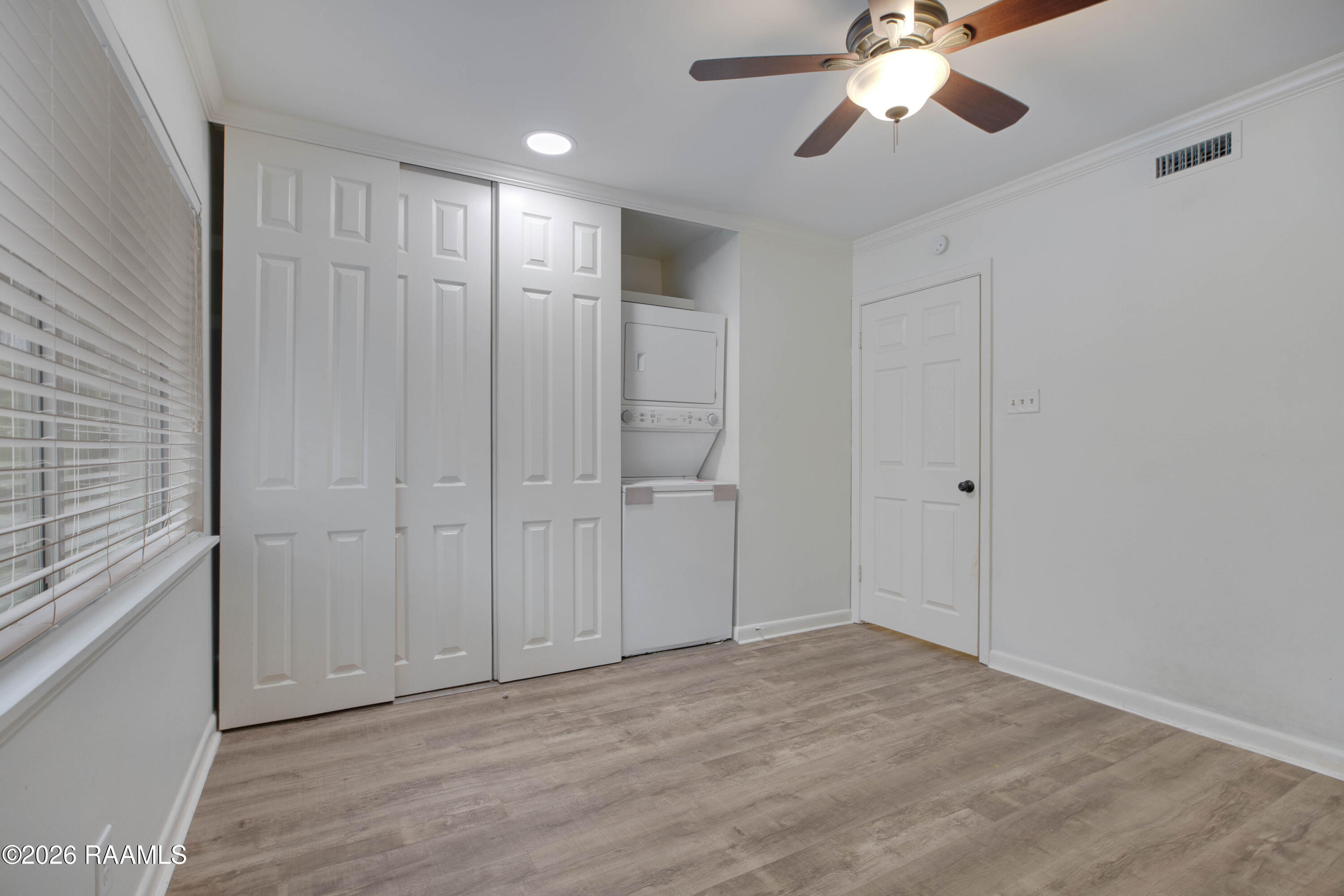 220 Doucet Road, Unit 221C Lafayette, LA 70503 - Photo 13 of 16 220 Doucet Unit 221C Lafayette-12