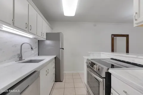 $133,000 | 220 Doucet Road, Unit 221C, Lafayette, LA 70503