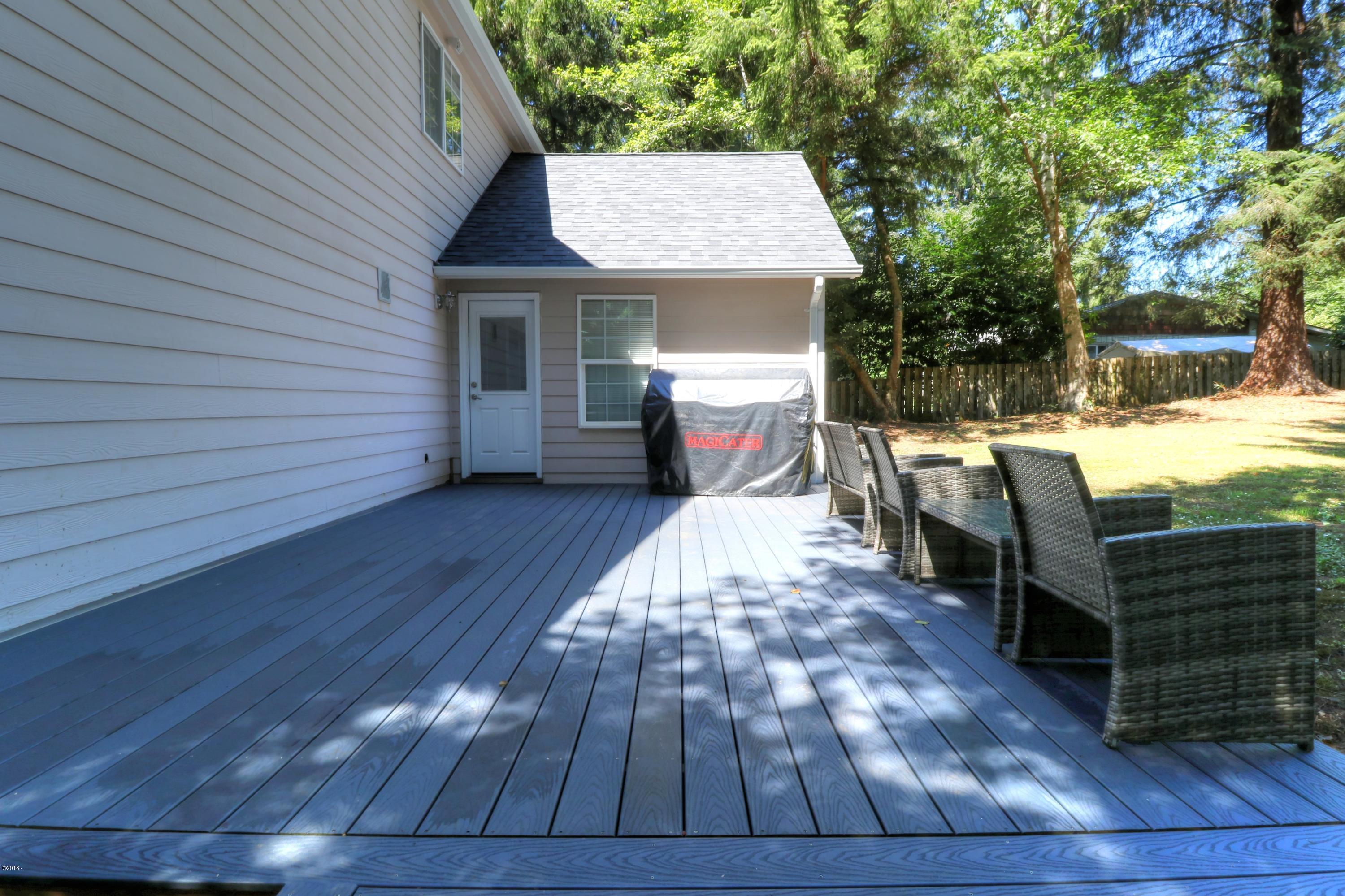 9775 Southeast Cedar Street South Beach, OR 97366 - Photo 32 of 33 Deck