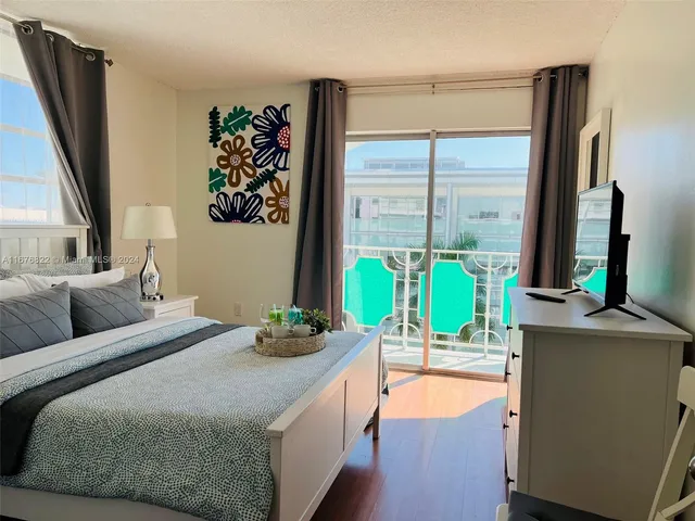 $439,000 | 1732 Meridian Avenue, Unit 701, Miami Beach, FL 33139