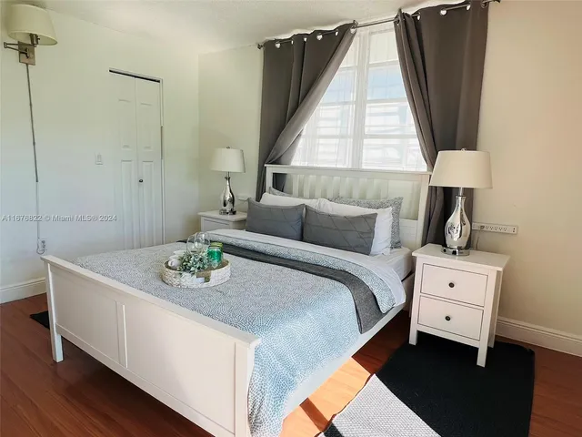 $439,000 | 1732 Meridian Avenue, Unit 701, Miami Beach, FL 33139