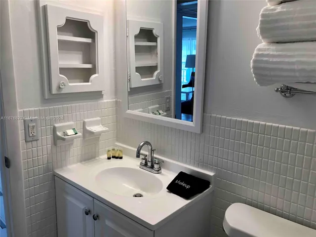 $439,000 | 1732 Meridian Avenue, Unit 701, Miami Beach, FL 33139