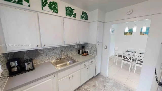 $439,000 | 1732 Meridian Avenue, Unit 701, Miami Beach, FL 33139