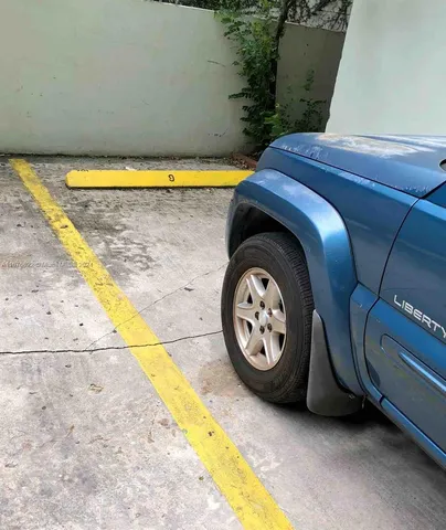 $439,000 | 1732 Meridian Avenue, Unit 701, Miami Beach, FL 33139