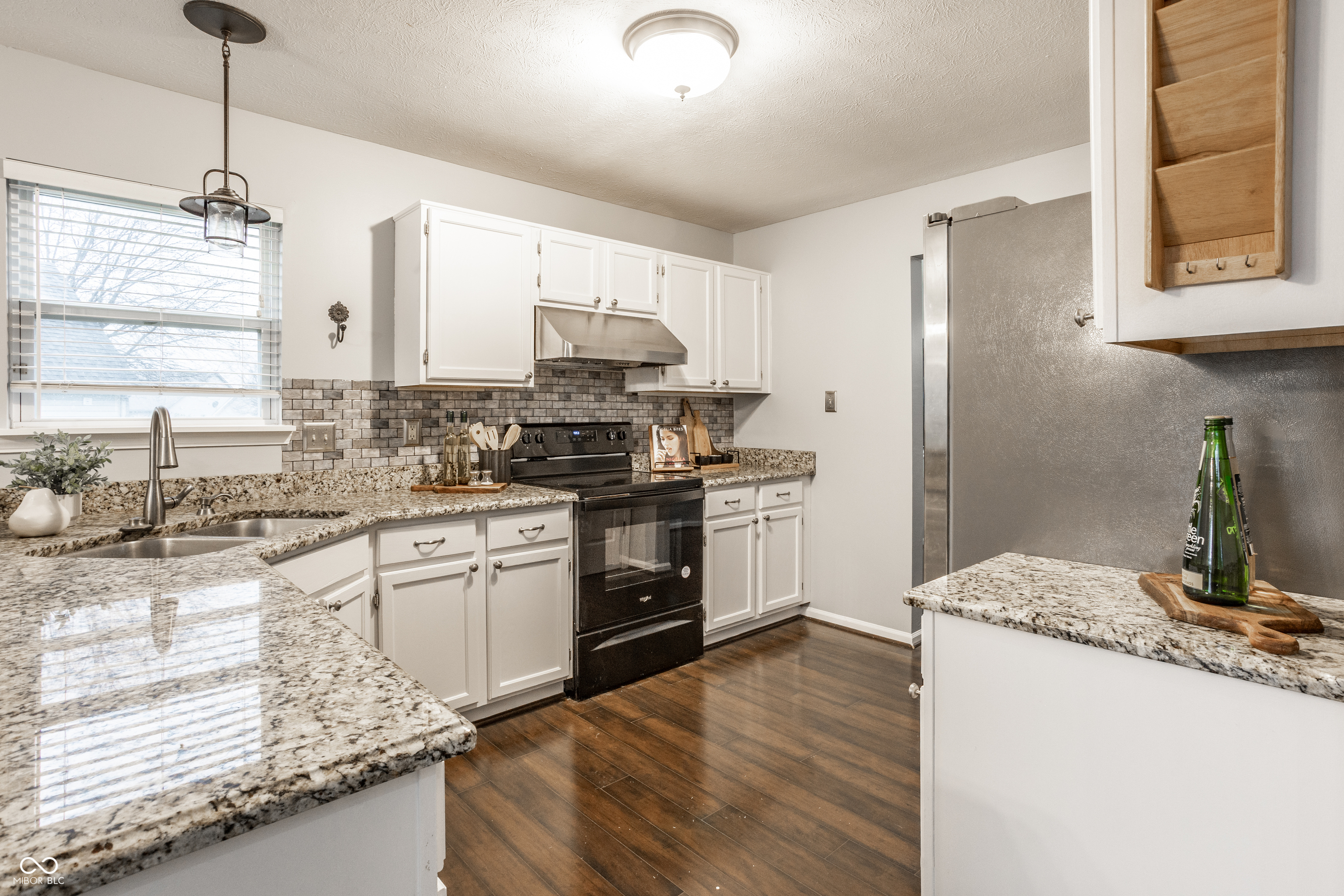 10949 Haig Point Drive Fishers, IN 46037 - Photo 13 of 53