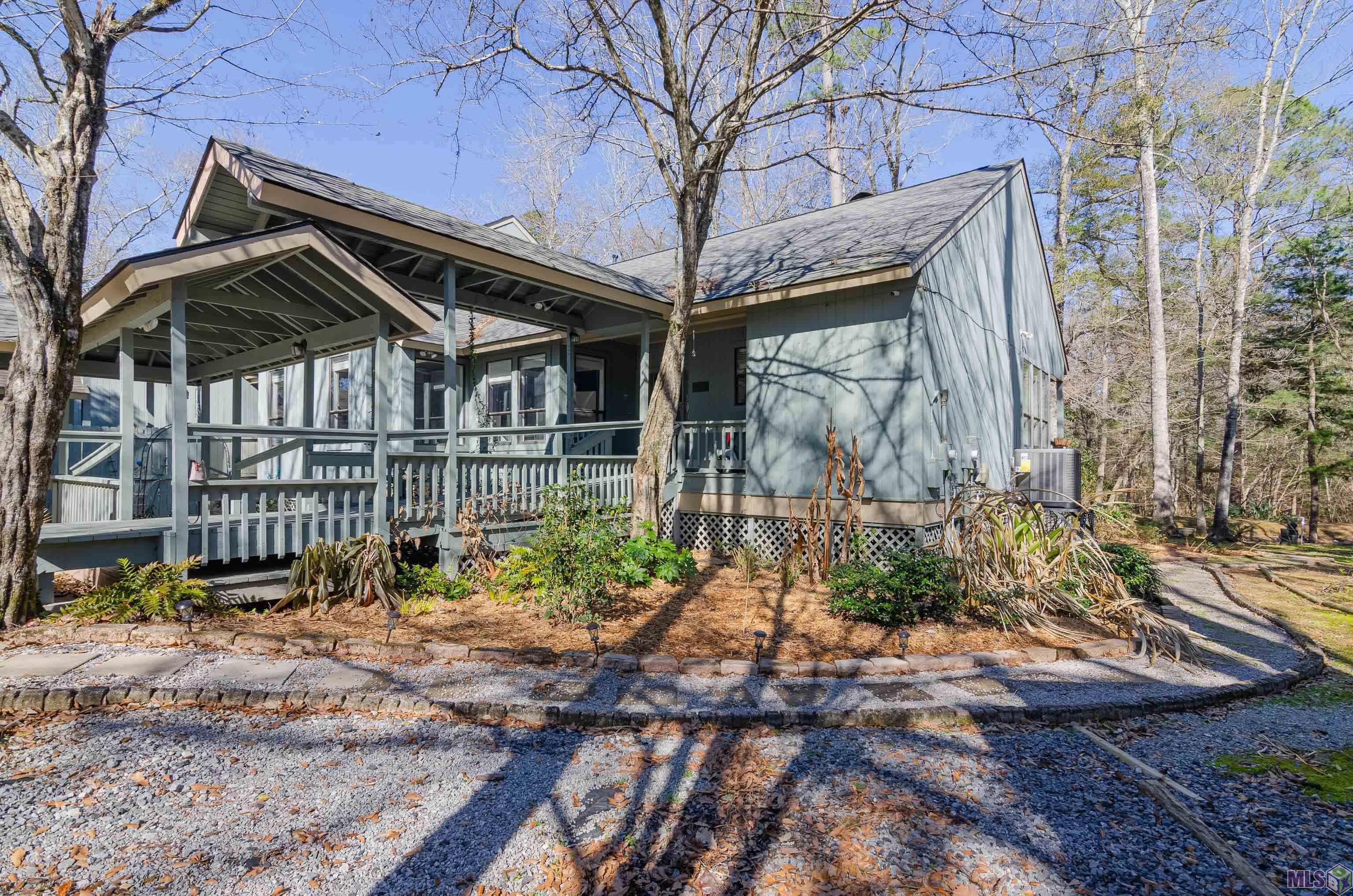 4031 Indian Run Drive Baton Rouge, LA 70816 - Photo 2 of 29