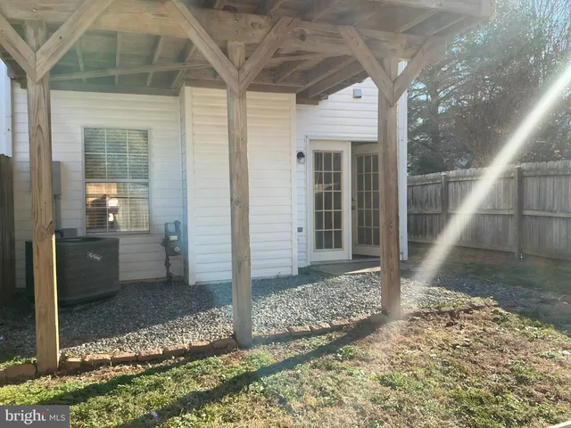 $2,500 | 401 Ben Neuis Place, Fredericksburg, VA 22405