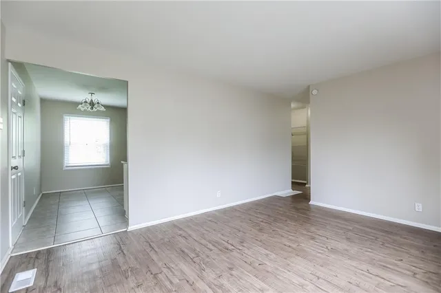 $1,495 | 15316 White Avenue, Grandview, MO 64030