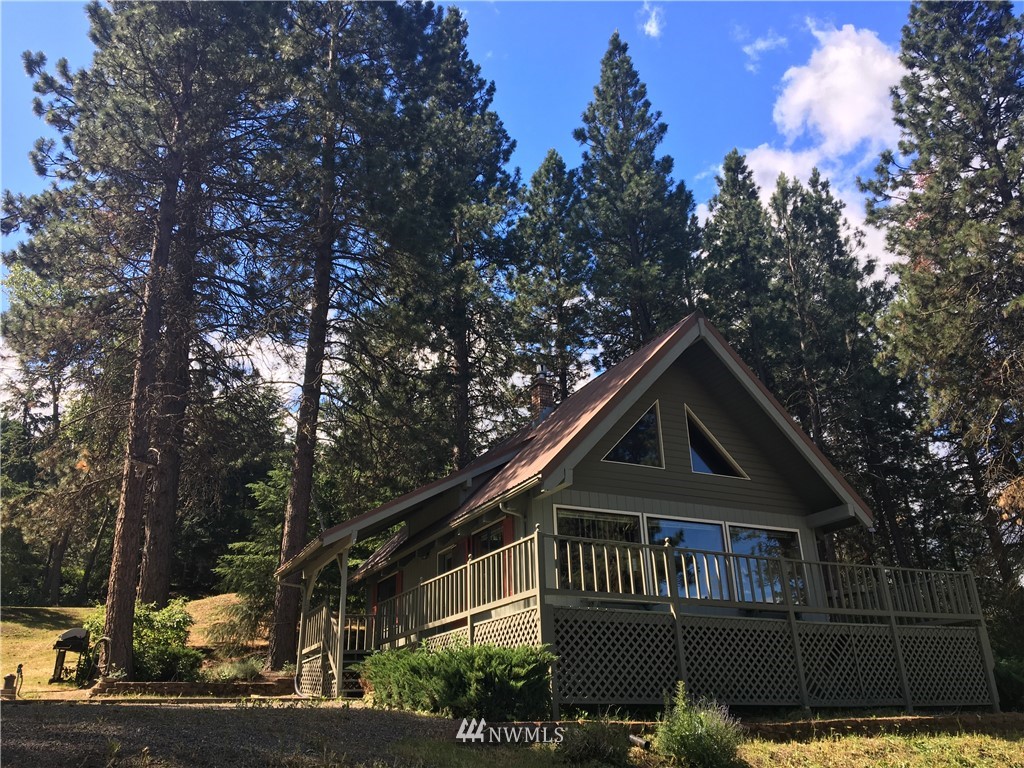 7491 Lower Peoh Point Road Cle Elum, WA 98922 - Photo 1 of 13 Gallery Image 1
