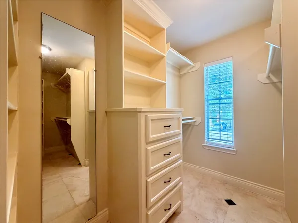 $2,950 | 5124 Carefree Drive, League City, TX 77573