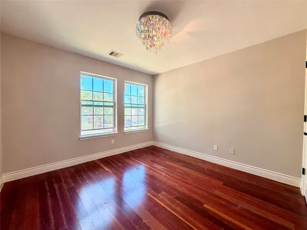 $2,850 | 5124 Carefree Drive, League City, TX 77573