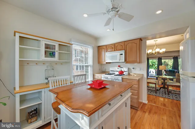 $434,997 | 3824 Wildlife Lane, Burtonsville, MD 20866