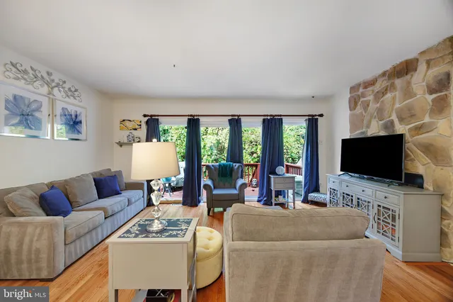 $434,997 | 3824 Wildlife Lane, Burtonsville, MD 20866