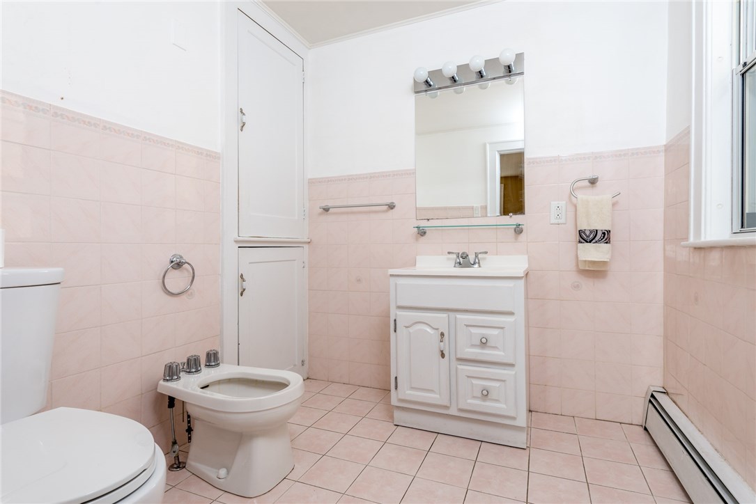 675 Mendon Road Woonsocket, RI 02895 - Photo 17 of 29