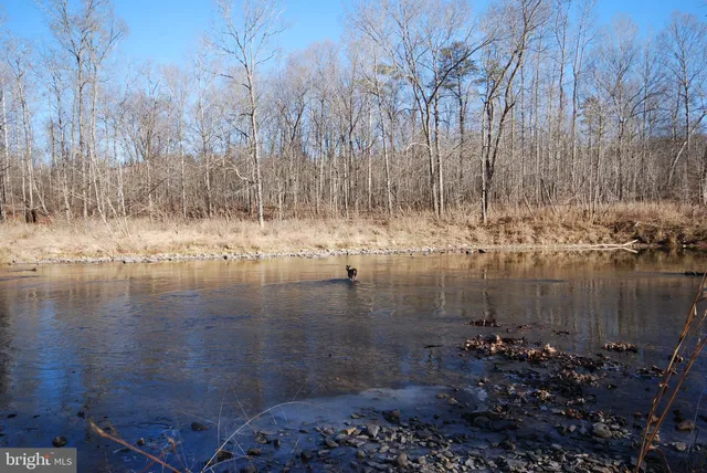 $825,000 | 30 Cavalier Way, Great Cacapon, WV 25422