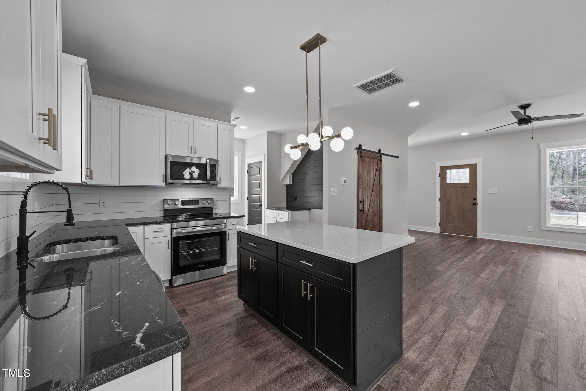 1019 Thompson Road Four Oaks, NC 27524 - Photo 9 of 38 28-web-or-mls-VB4A5766