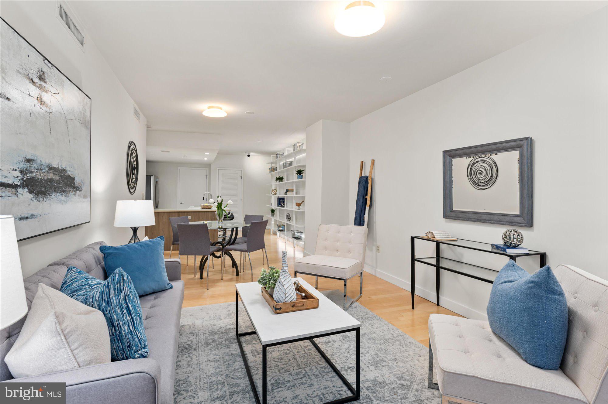 912 F Street Northwest, Unit T01 Washington, DC 20004 - Photo 12 of 32 Open and bright living space